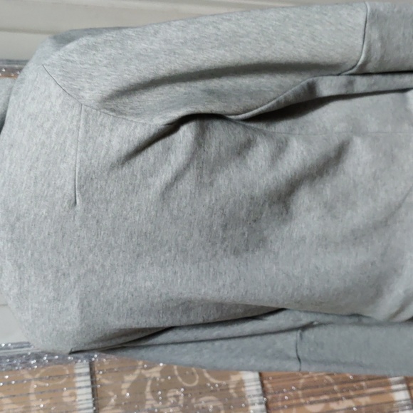 Nike hoodie men's small grey and black with reflector in different areas - Picture 7 of 10